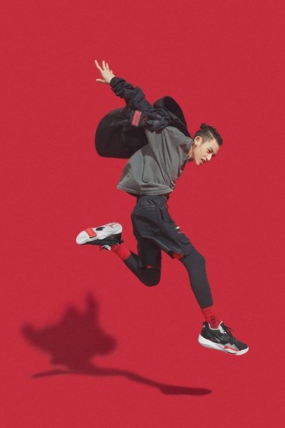 sneakers, athletic shoes, basketball shoes, sports shoes, trainers, brand awareness, minimalist, energetic, bold, red
